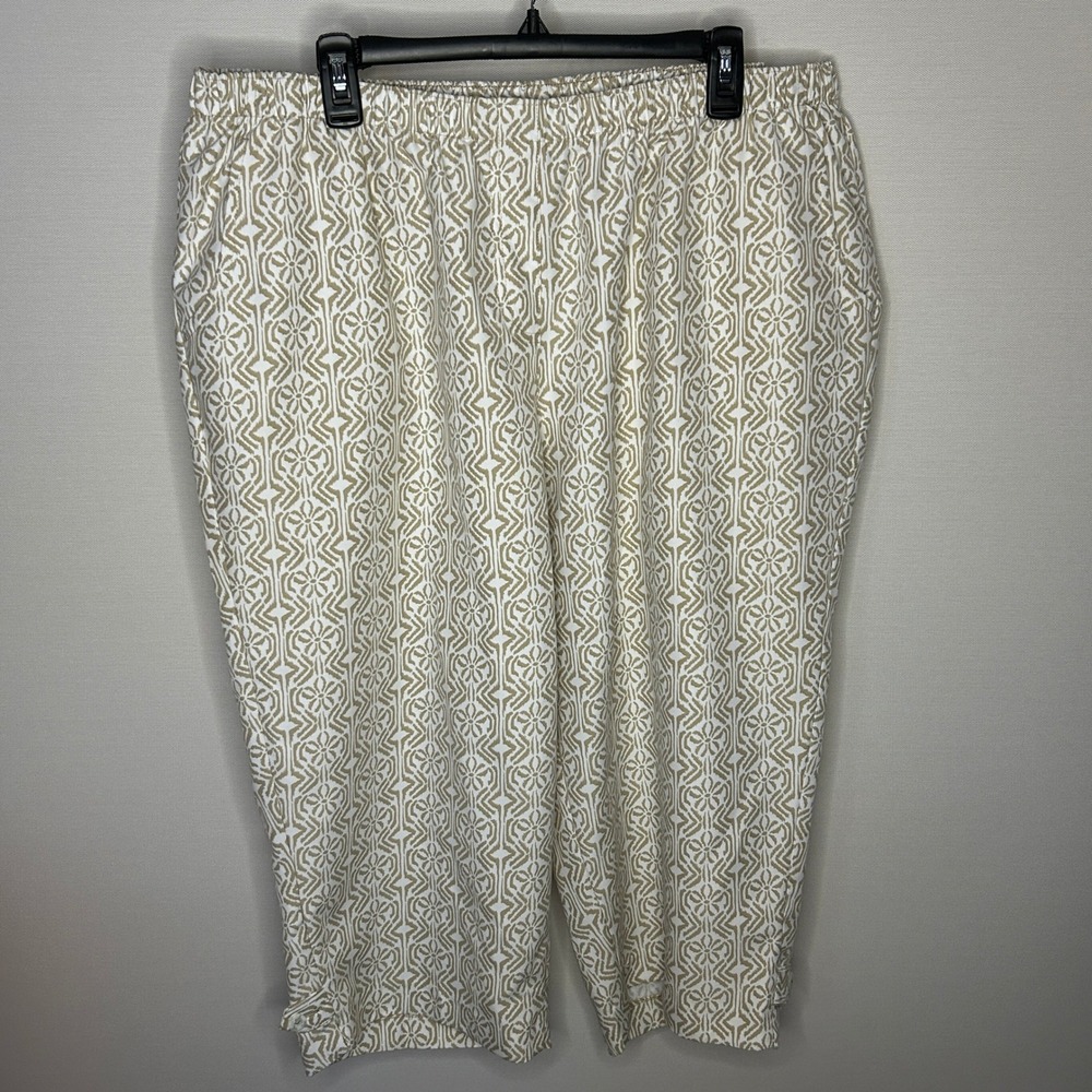 ALIA Capri Pants Beige White Floral Elastic Waist Button Detail Women Plus 20W